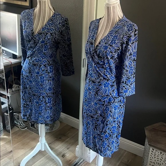 🛑 1 hour sale. Diane Von Furstenberg, Women's Blue Midi Dress Size 10 - Picture 2 of 11